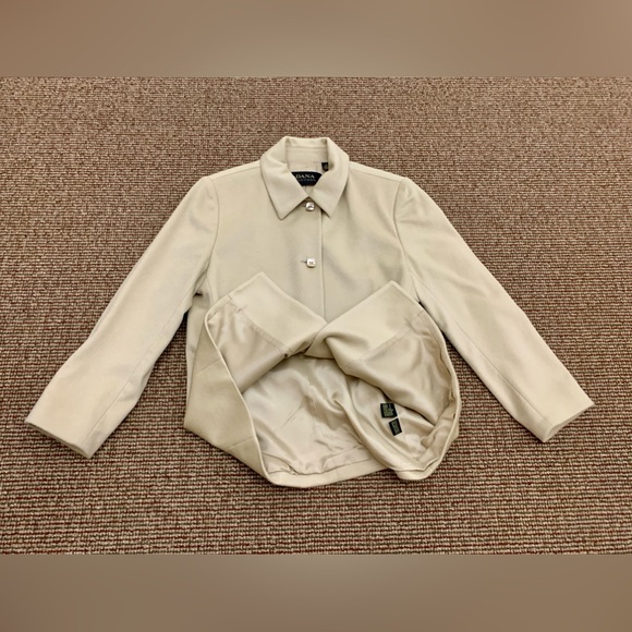 Women’s 10 Dana Buchman 100% Cashmere Square Button Pocketed Blazer Coat Jacket - Picture 7 of 13